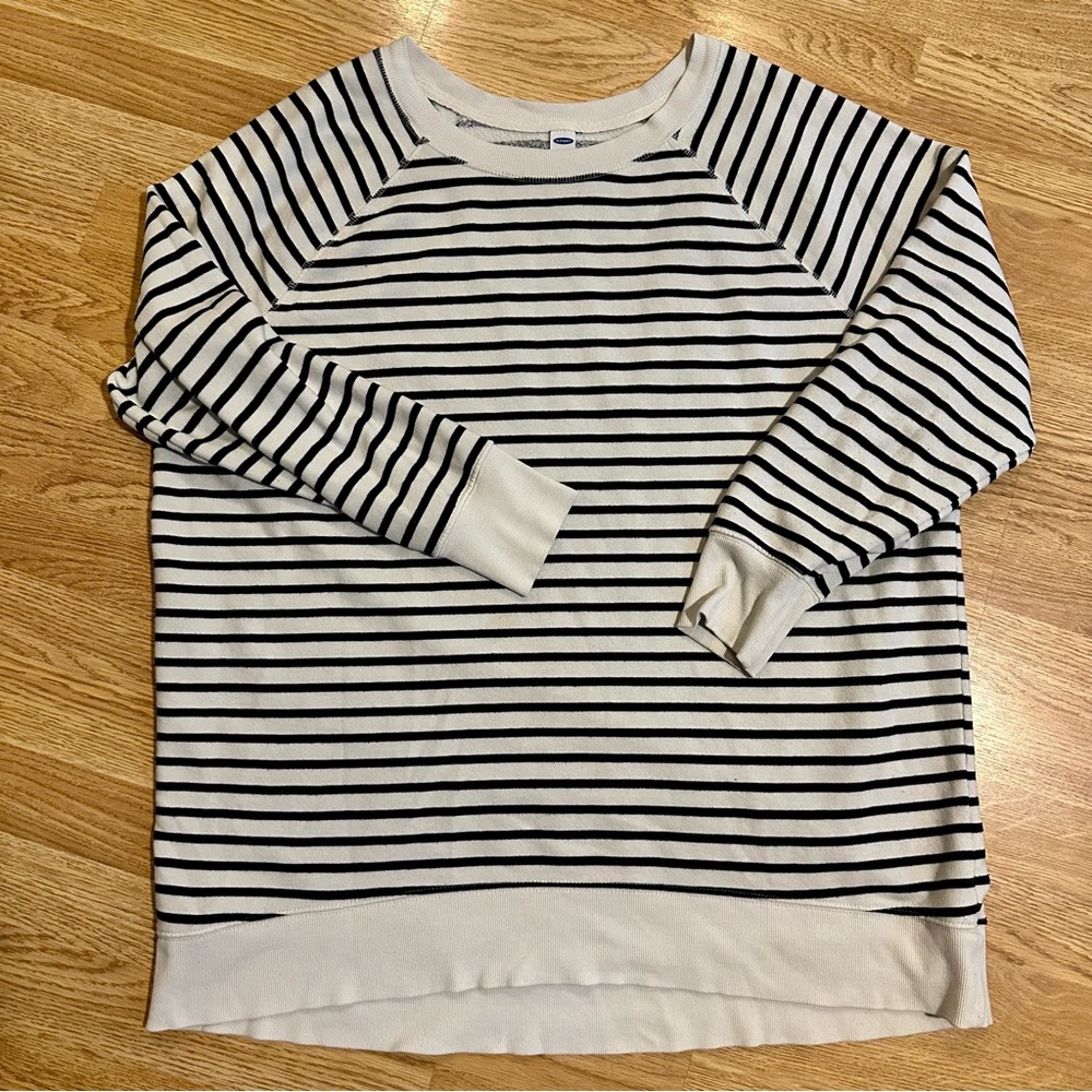 Old Navy Striped Long Sleeve Tee